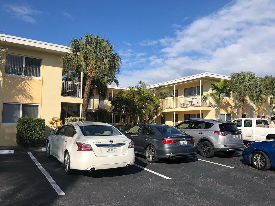 1st image of 1649 SE 4th St APT 4B