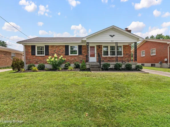 3820 Pinecroft Dr, Louisville, KY 40219
