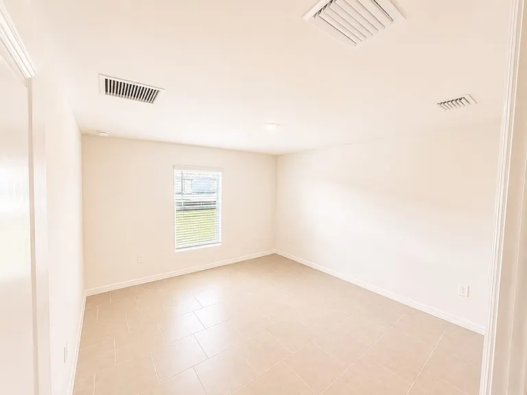 17240 Cantu Ct — Photo 43