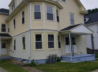 100 W Lawn Ave, Pawtucket, RI 02860