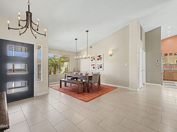 3rd image of 1008 W BARCELONA Drive