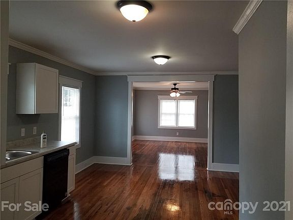 2nd image of 307 W Sewell St