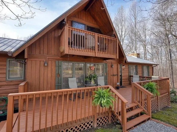 370 Pioneer Trl, Talking Rock, GA 30175