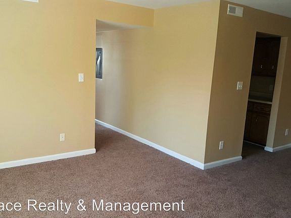 2nd image of 3875 Northeast Dr APT F