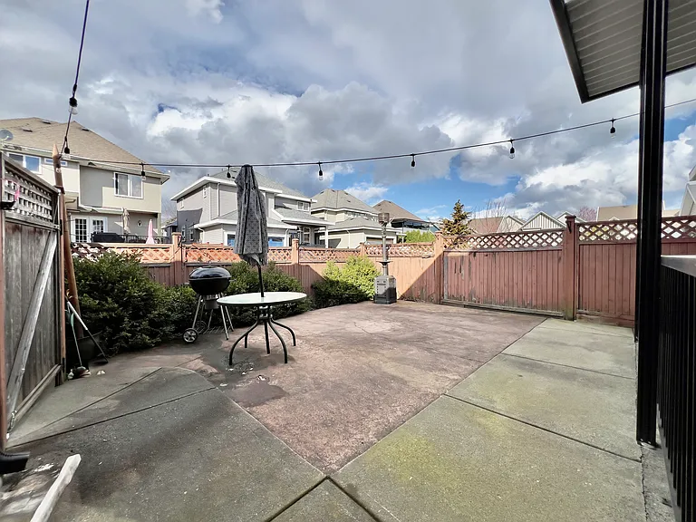 19151 69th Ave — Photo 29