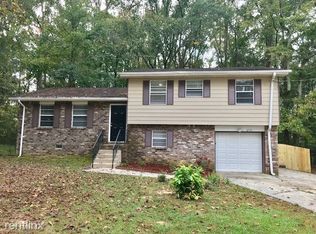 6755 Buckhurst Trl, College Park, GA 30349