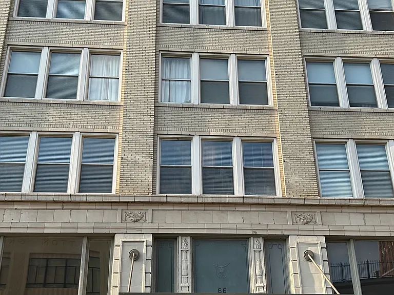 66 Monroe Ave #704 — Photo 7