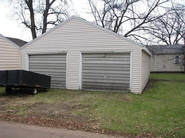 2nd image of 510 11th St N