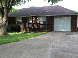 302 N Pinewood Ave, Republic, MO 65738
