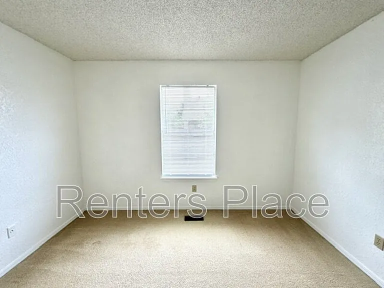 7324 S Canton Ave — Photo 10