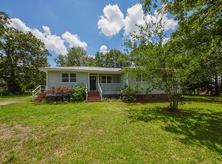 335 Stevensridge Ln, Moncks Corner, SC 29461