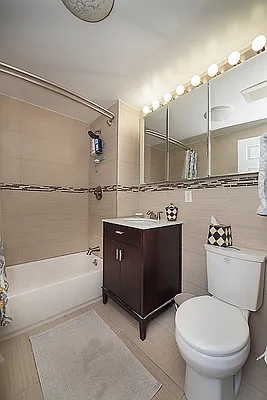 Rented by Perry Associates NYC Inc | media 7