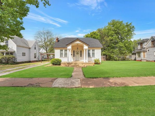 121 S Randlett St, Hobart, OK 73651