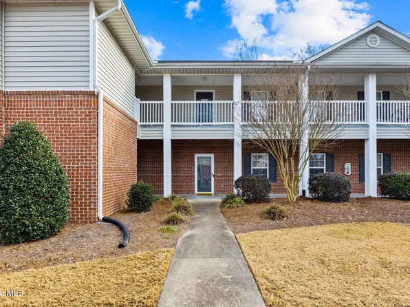 2412 King Richard Ct APT F, Greenville, NC 27858