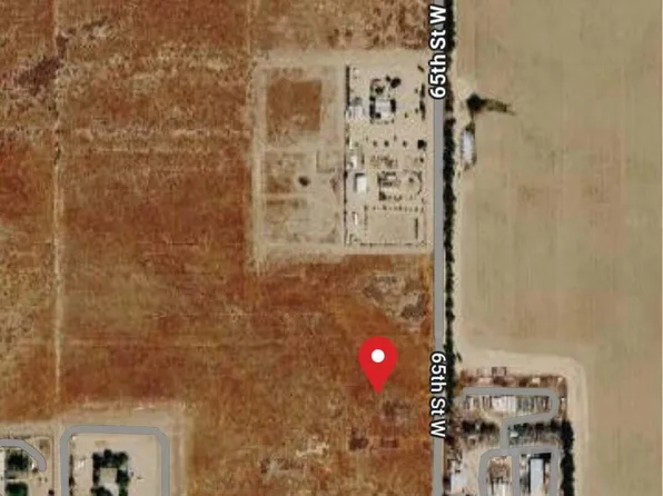 1095 65th St W, Rosamond, CA 93560