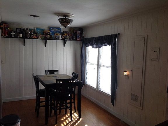 4th image of 909 Wildbriar Dr