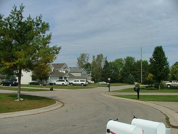 3rd image of 7920 Rivercrest Ct