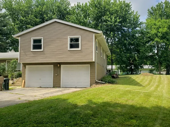 10 Brompton Cir #10, Madison, WI 53711