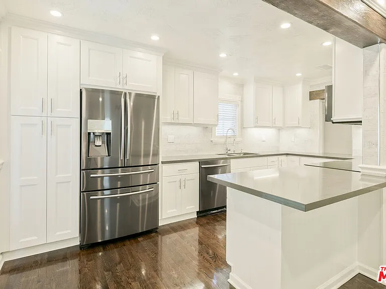 1118 S Cardiff Ave #1 — Photo 10