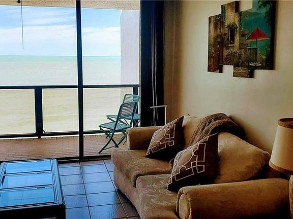 4th image of 450 S Gulfview Blvd APT 1404