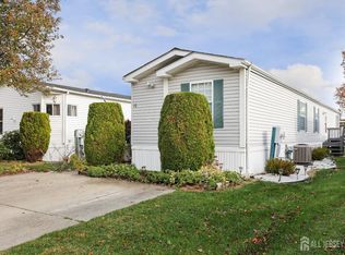 10 Twain Rd, North Brunswick, NJ 08902