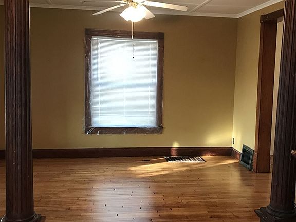 5th image of 722 State St