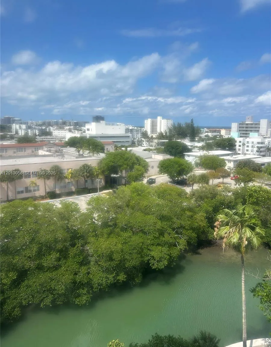 Parkview Point Condo — Photo 1