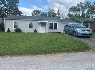 710 Saint Barbara Ln, Cahokia, IL 62206
