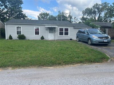 710 Saint Barbara Ln, Cahokia, IL, 62206