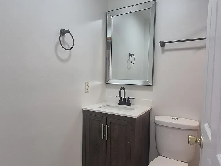 2502 Union St — Photo 9