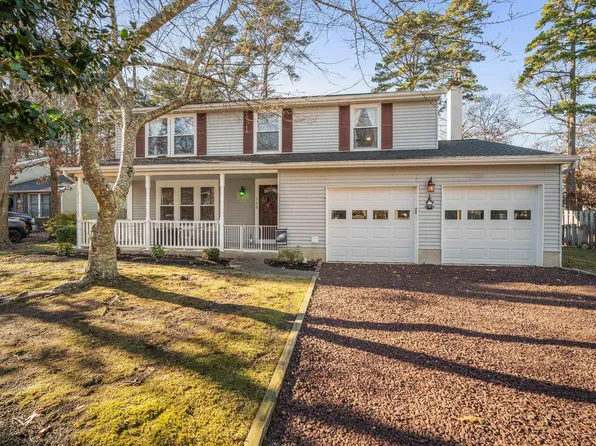 706 Gull Wing Pl, Galloway, NJ 08205