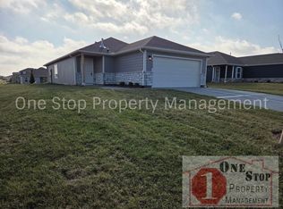 7900 SE 5th St, Blue Springs, MO 64014