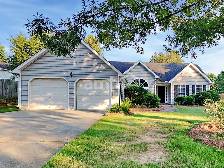 360 Dunagan Dr — Photo 1