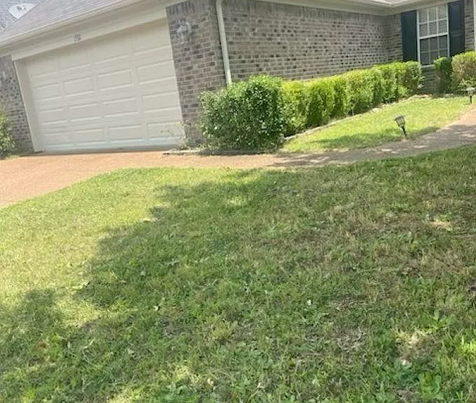 1532 Pemberton Ln — Photo 1