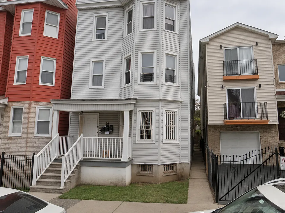 70 S 13th St #3