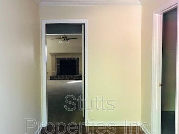 2nd image of 218 Woodcastle Dr