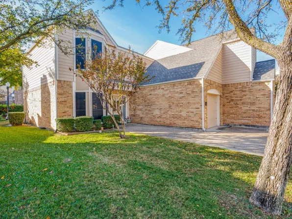 213 Cimarron Trl APT 6, Irving, TX 75063