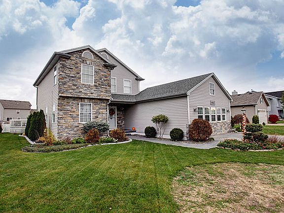 3rd image of 9584 Moulton Dr