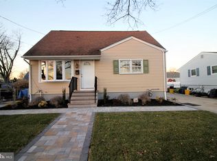 60 Christine Ave, Hamilton, NJ 08619