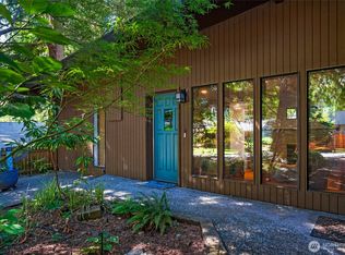 10733 Bartlett Ave NE, Seattle, WA 98125