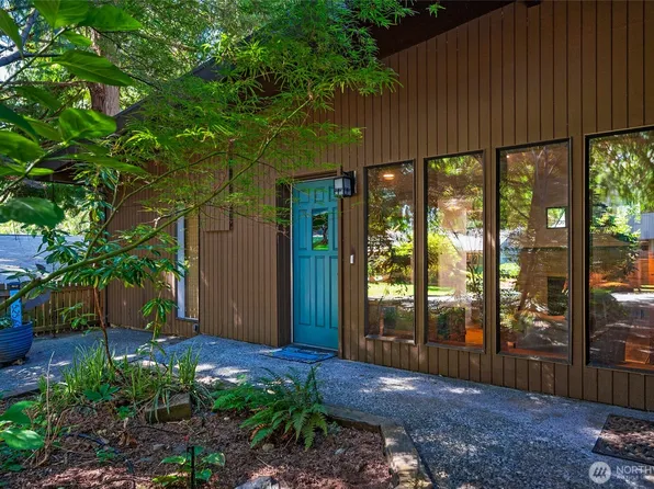 10733 Bartlett Avenue NE, Seattle, WA 98125