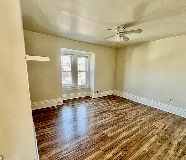 2 bed, 1100 sqft, $1,750 — Photo 4