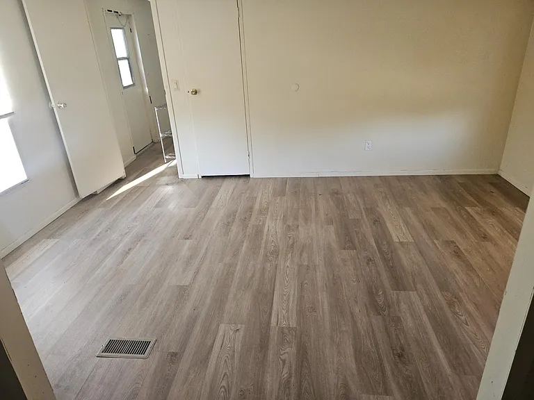 16161 N Forecastle Ave — Photo 11