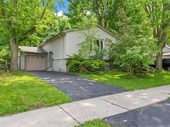 1588 Aldersbrook Rd, London, ON N6G 2Z3