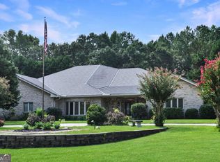 155 Highlands Forest Ln, Oxford, GA 30054