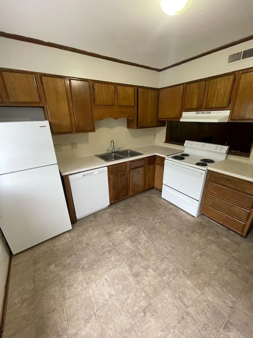 Aladdin Apartments | 404 Spaugh Street Apt C — Photo 2