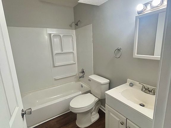 5th image of 3409 Shanks Ln