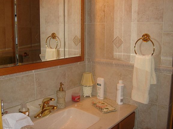 Beautiful remodeled main bathroom