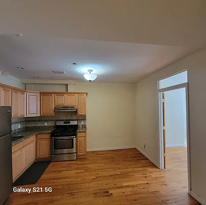 Rented by Oxford Property Group | media 4