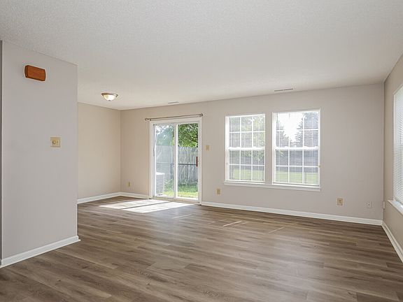 5th image of 1285 Kenwood Dr